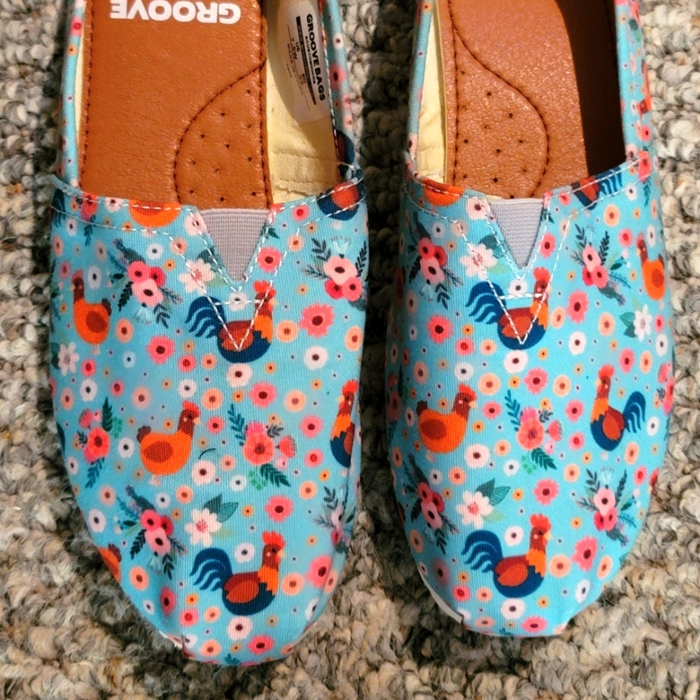 🐔 Chicken Tennis Shoes Slippers 7.5 (fits like 6.5) Blue New! Adorable